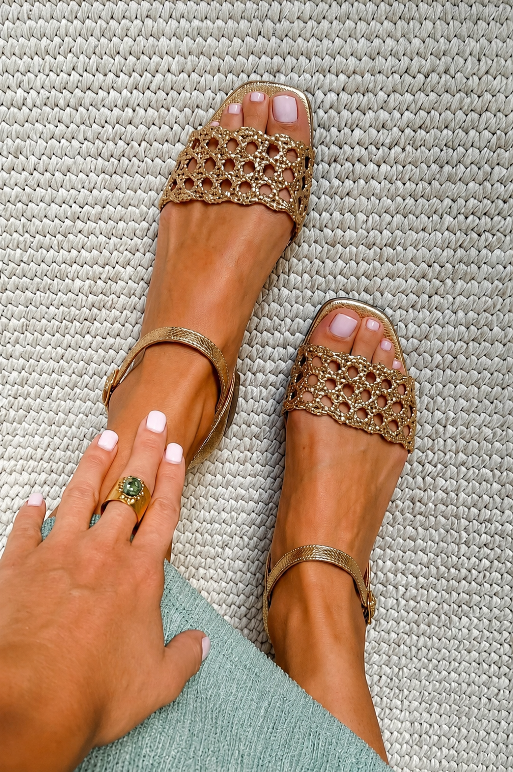 AURE | Sandalias Doradas Aurora