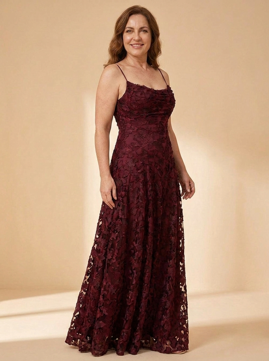 AURE Vestido Elegante Burdeos - tres cuartos