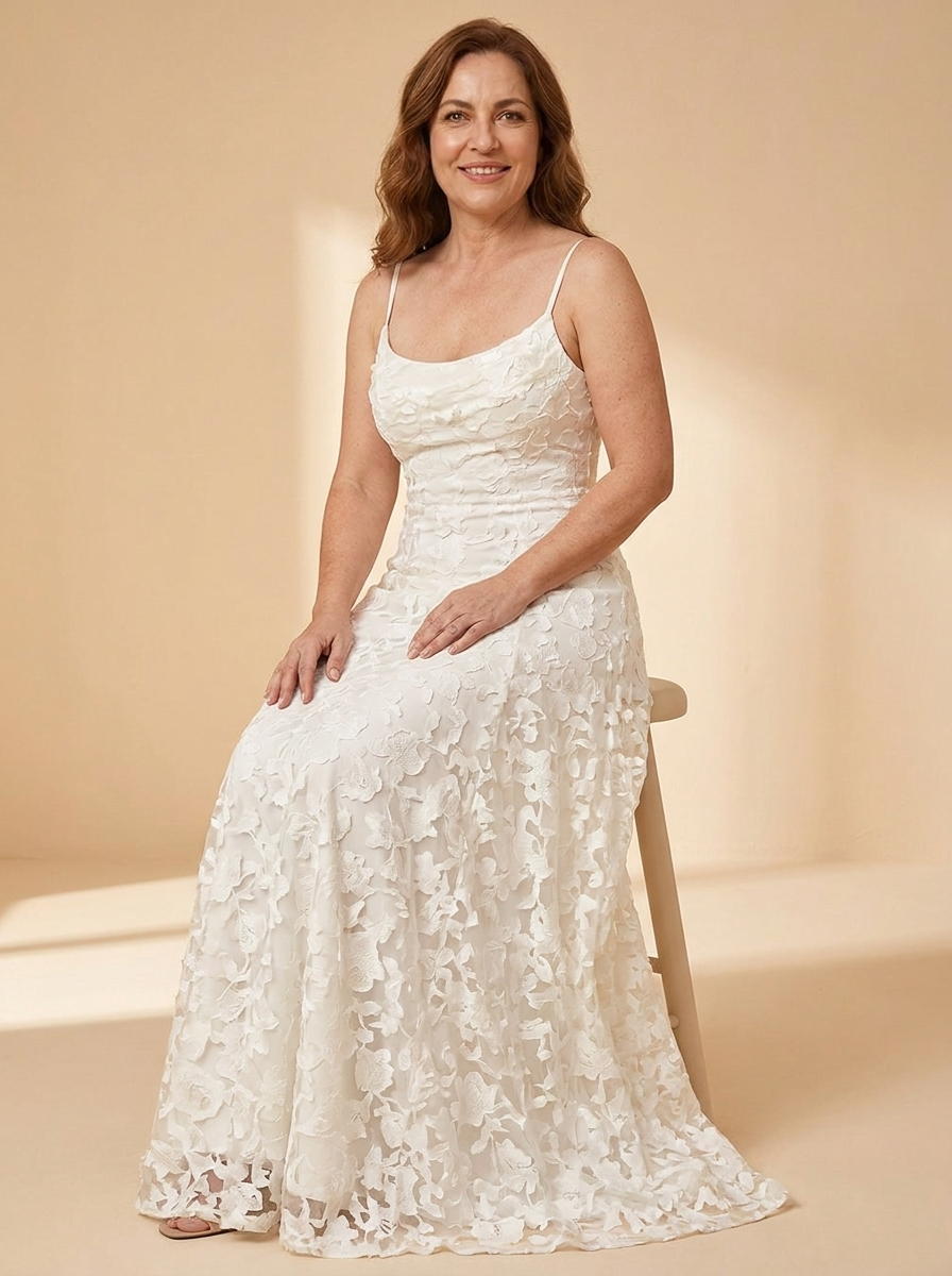 AURE Vestido Elegante Blanco - sentada